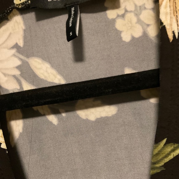 BCBG MAX AZRIA floral kimono dress - Picture 4 of 6